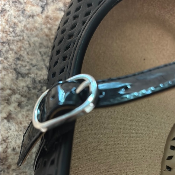 Life Stride Black Flats with Perforated Design - Picture 8 of 10